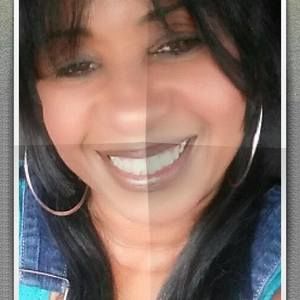 Meet your Posher, Iris